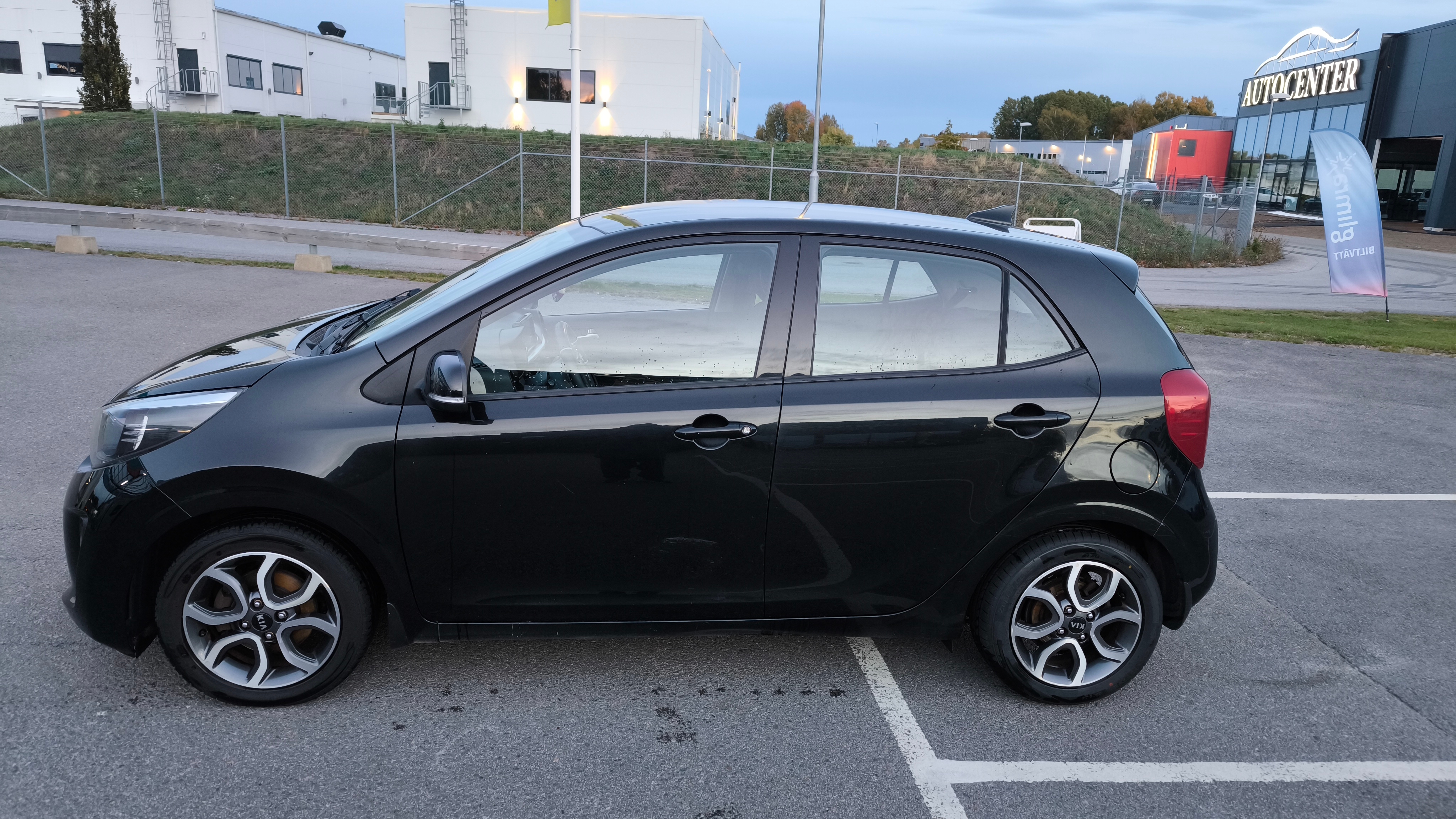Kia Picanto 1.0 MPI Manuell 2018, bild 3/10