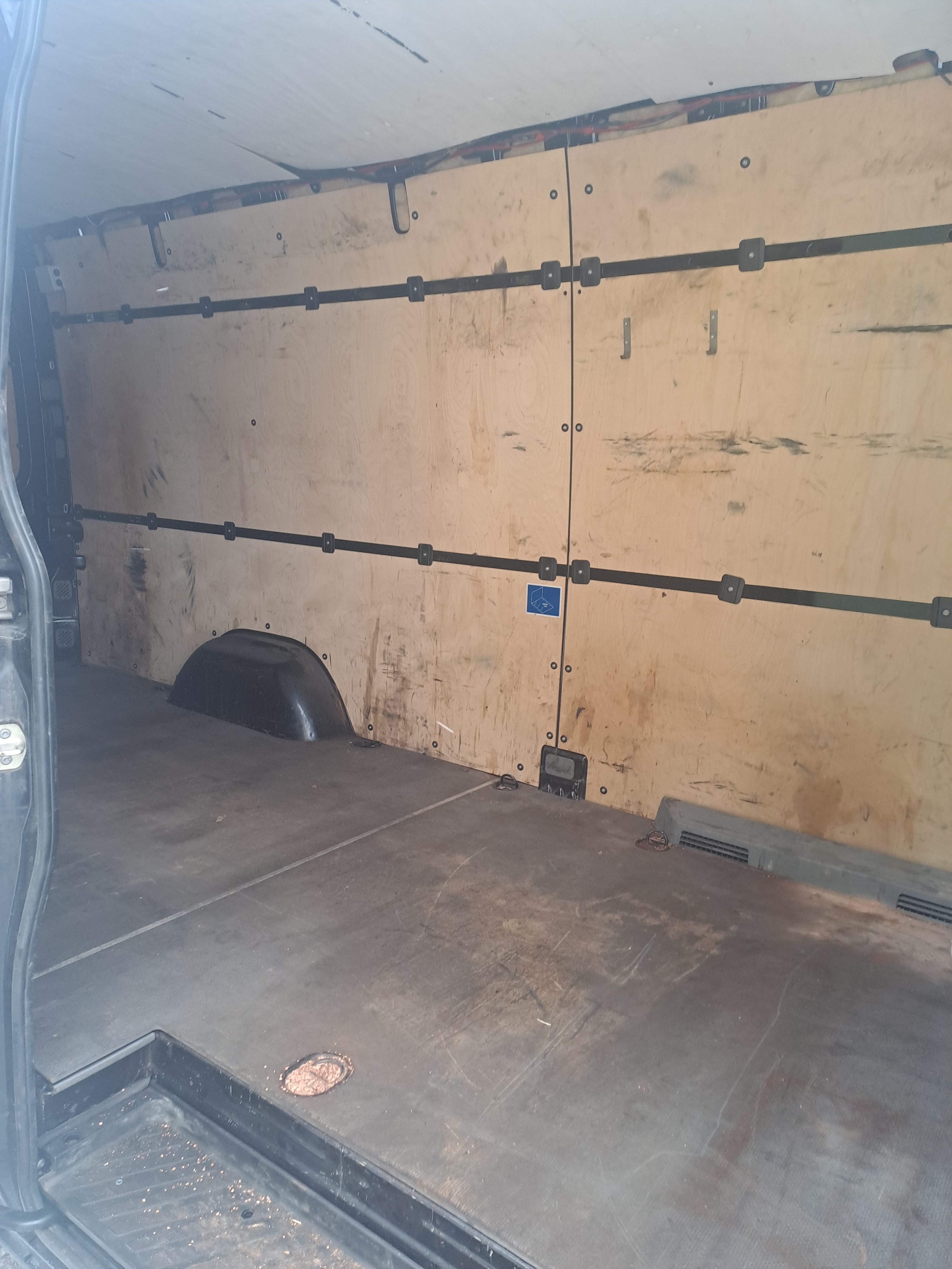 Volkswagen Crafter 35 2.0 TDI Manuell 2015, photo 5/10