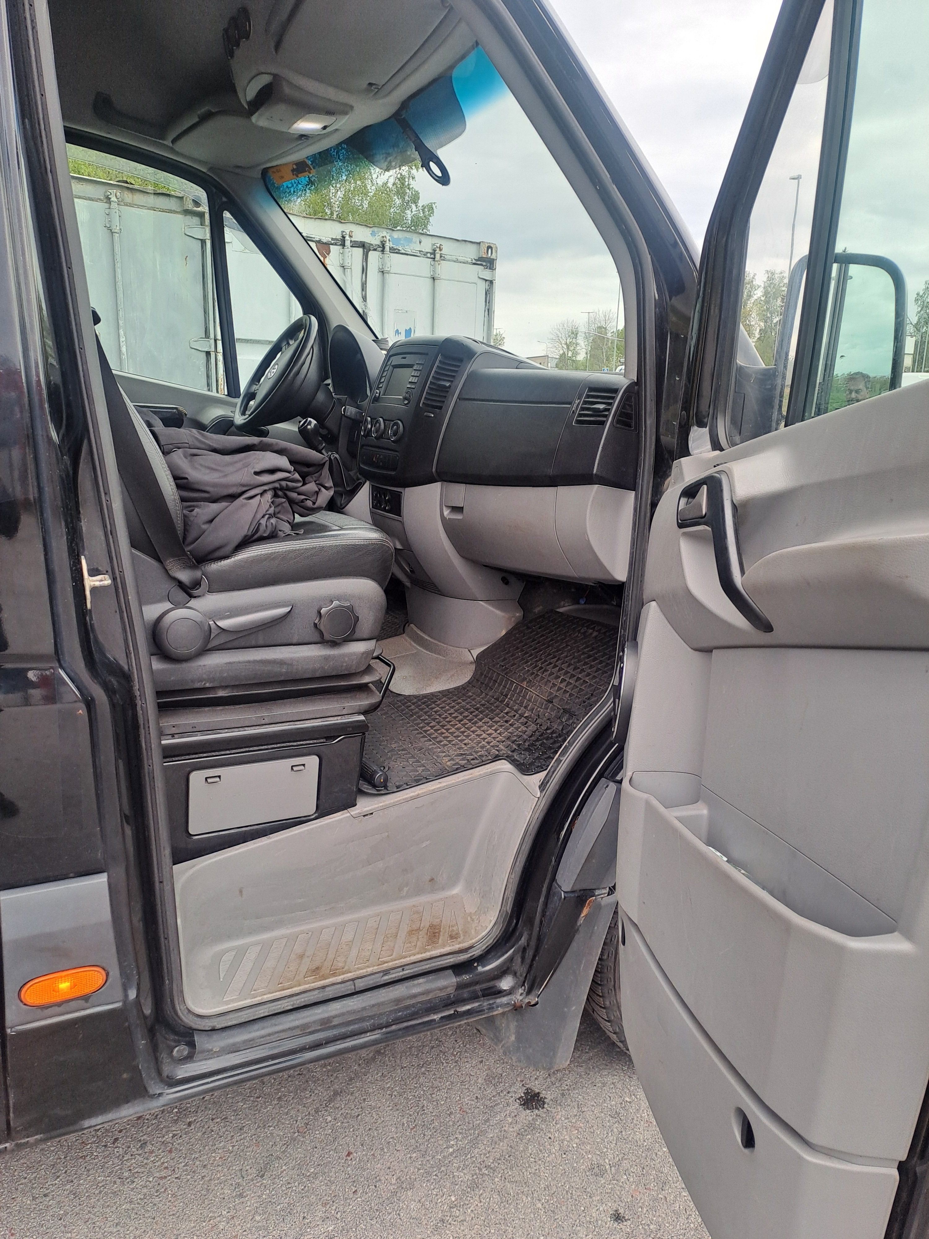 Volkswagen Crafter 35 2.0 TDI Manuell 2015, photo 7/10
