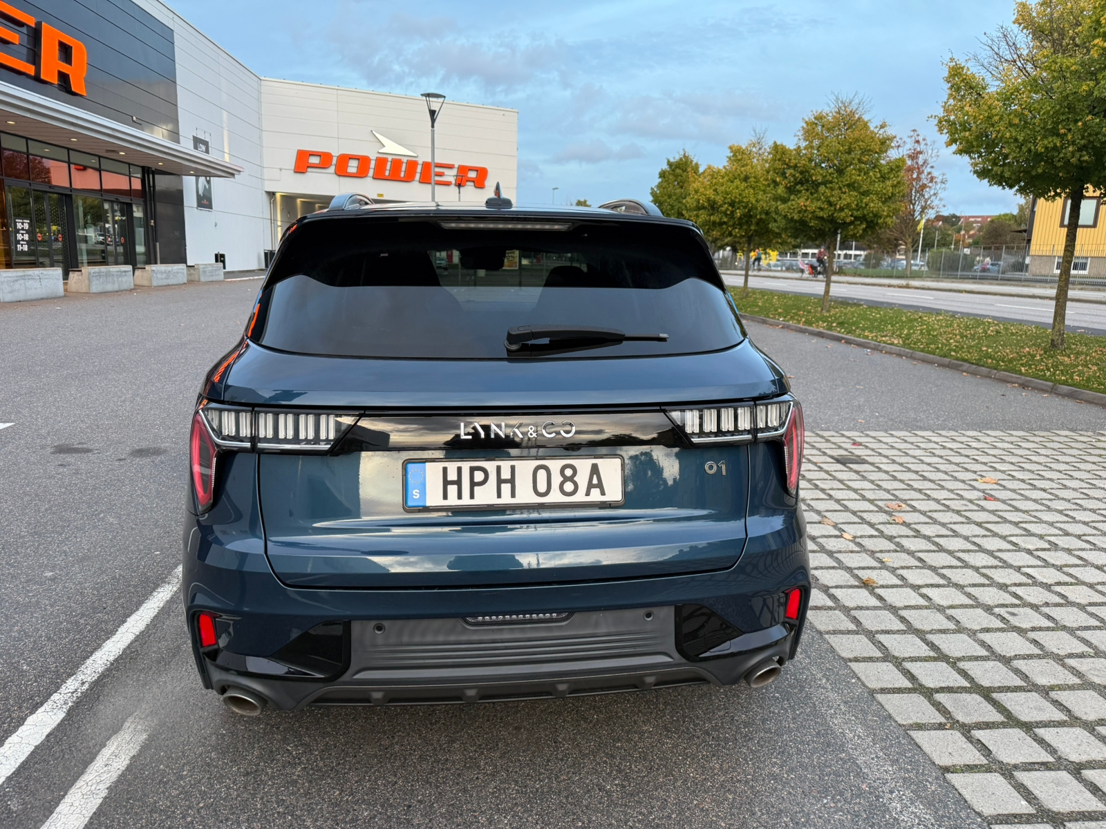 Lynk & Co 01 PHEV DCT 2022, kuva 2/5