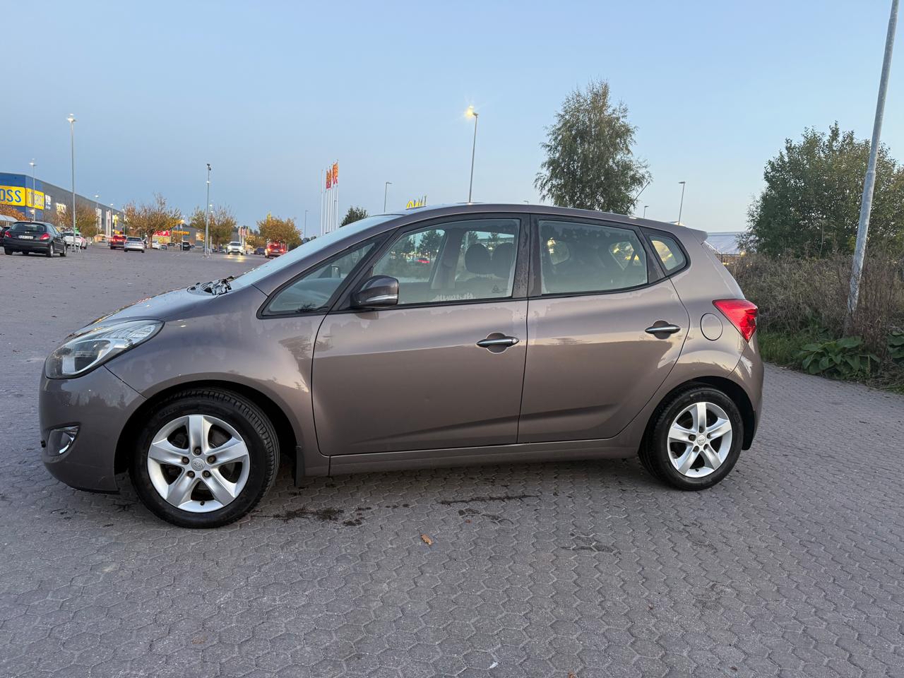 Hyundai ix20 1.4 CRDi Manuell 2011, kuva 2/10