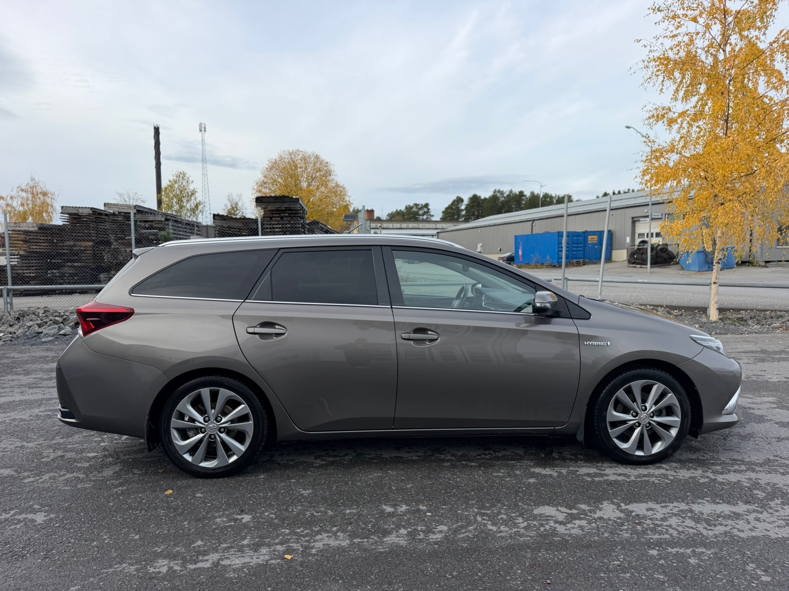 Toyota Auris 2017, bild 4/8