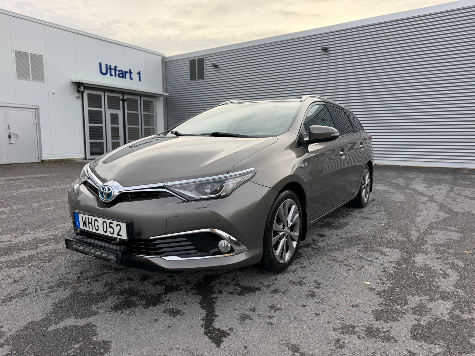Toyota Auris 2017, bild 3/8
