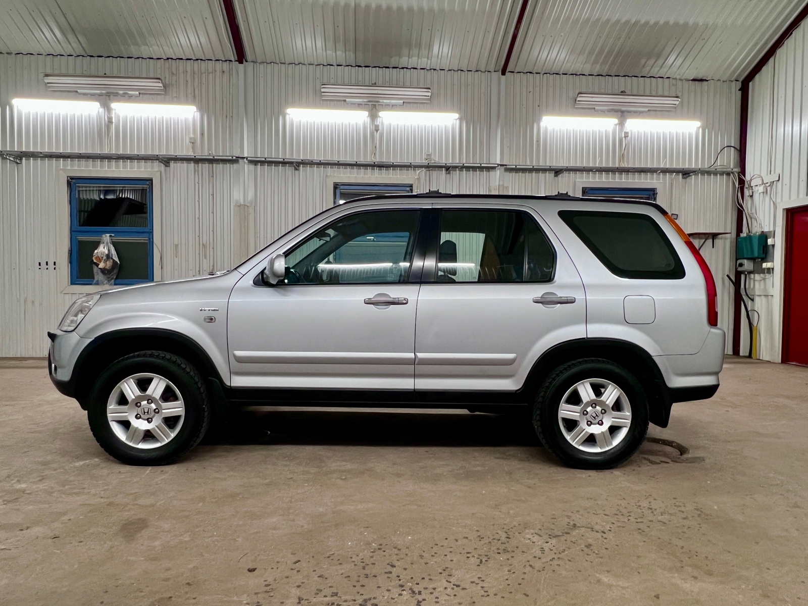 Honda CR-V 2.0 4WD Manuell 2004, bild 2/10
