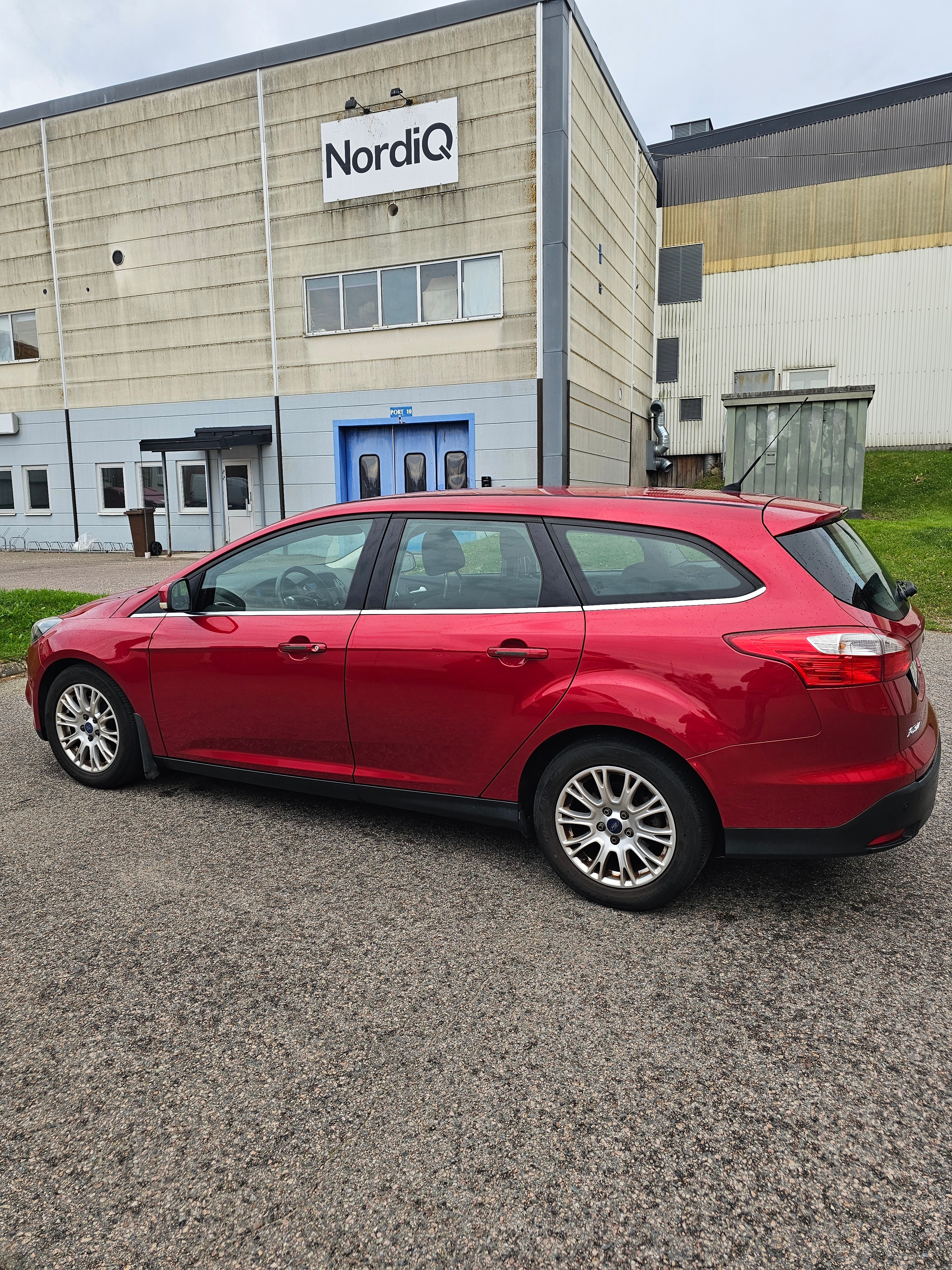 Ford Focus Kombi 1.6 TDCi Manuell 2012, kuva 7/9