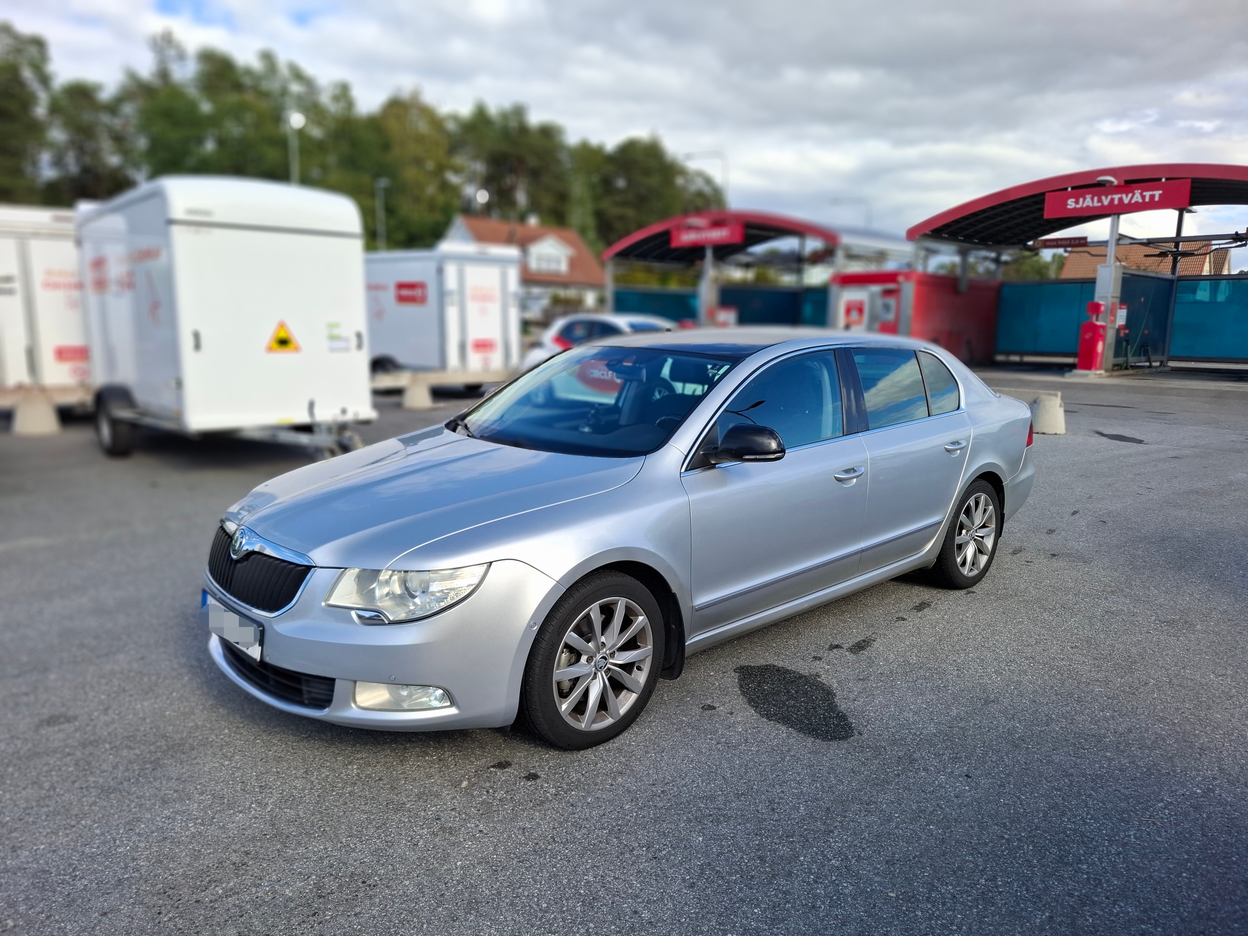 Skoda Superb 2.0 TDI DSG Sekventiell 2010, bild 3/10