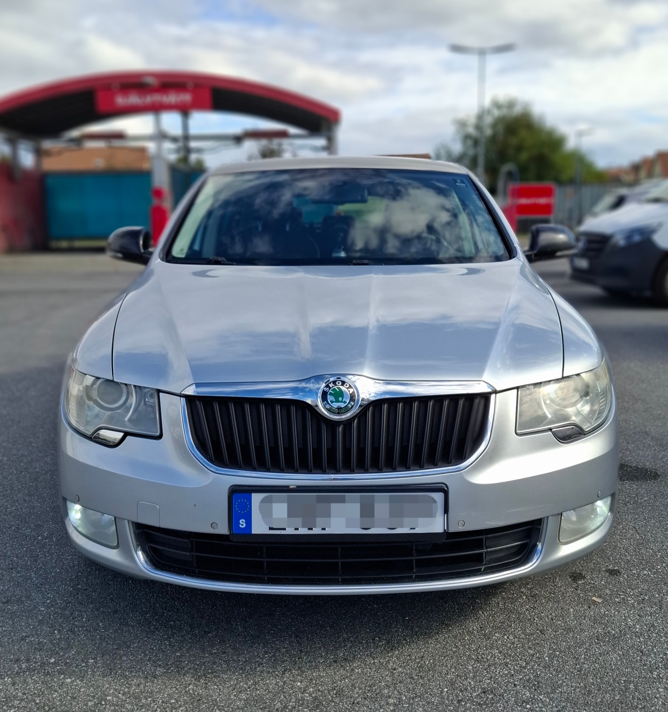 Skoda Superb 2.0 TDI DSG Sekventiell 2010, bild 2/10
