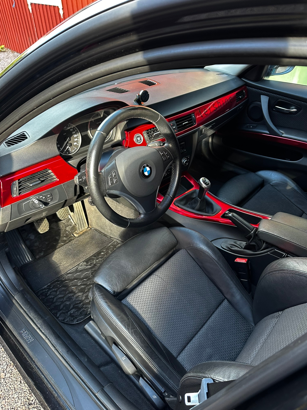 BMW 320 d Touring Manuell 2012, photo 5/6