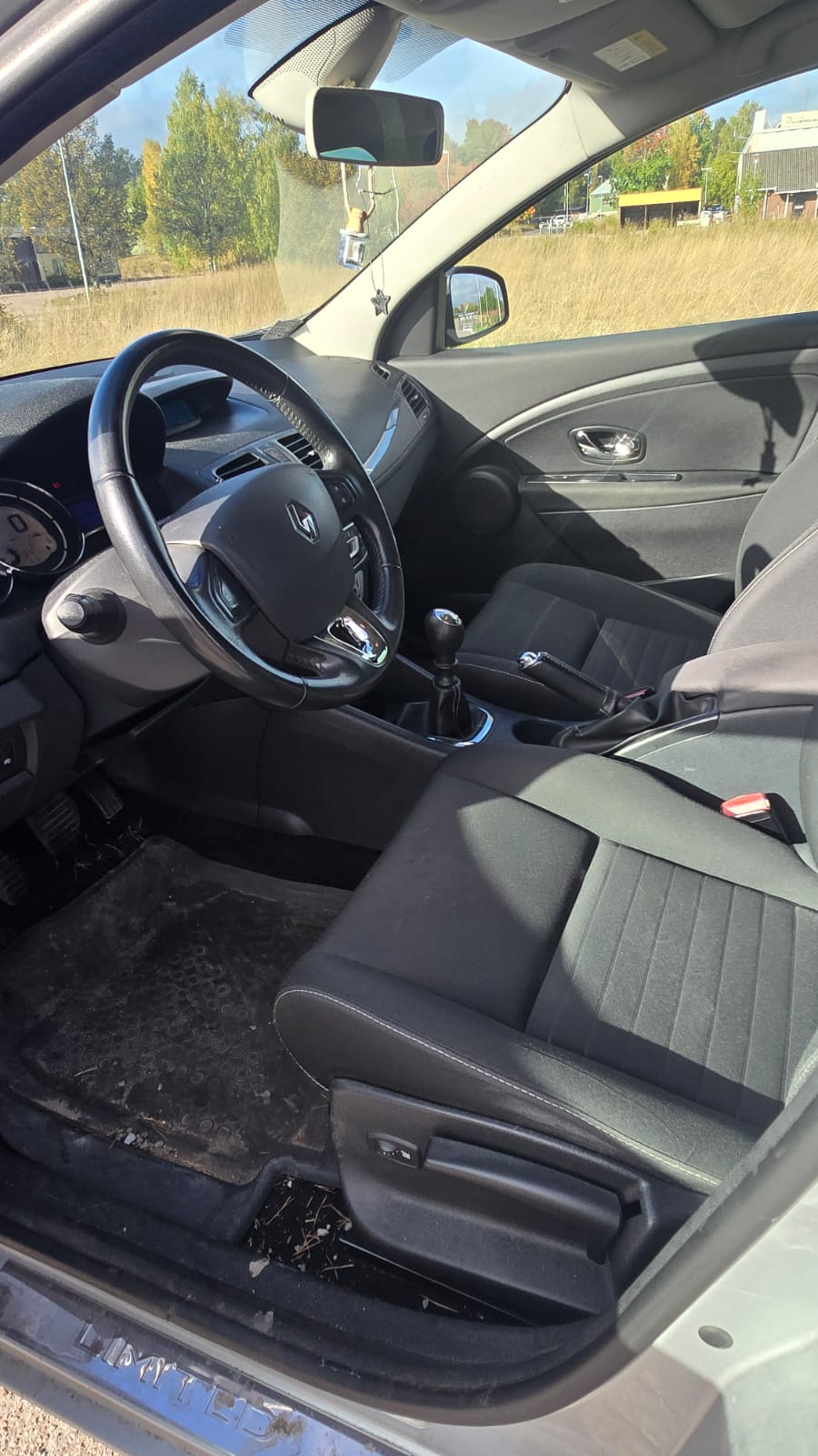 Renault Megane 2015, bild 7/8