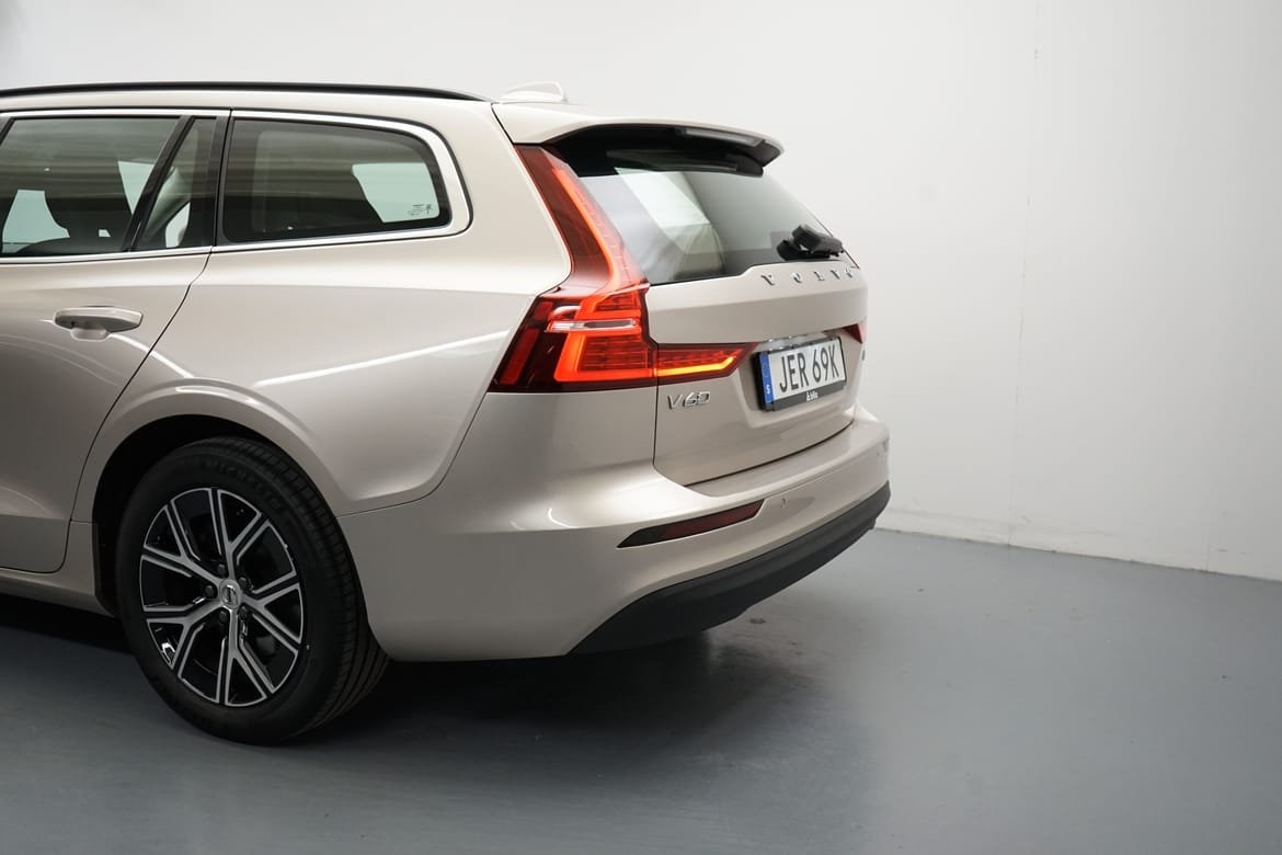Volvo V60 B4 Bensin Core 2024, bild 3/10