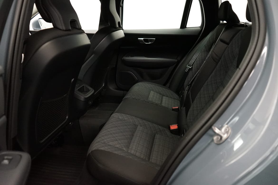 Volvo V60 B4 Bensin Core 2024, bild 7/10