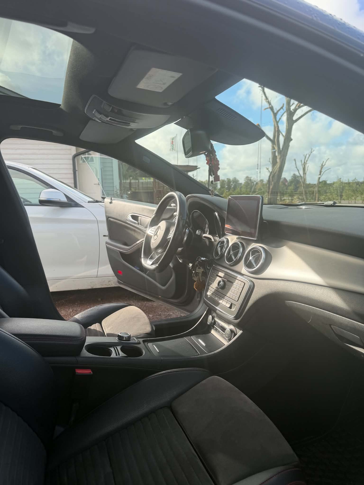 Mercedes-Benz CLA 2016, bild 5/6