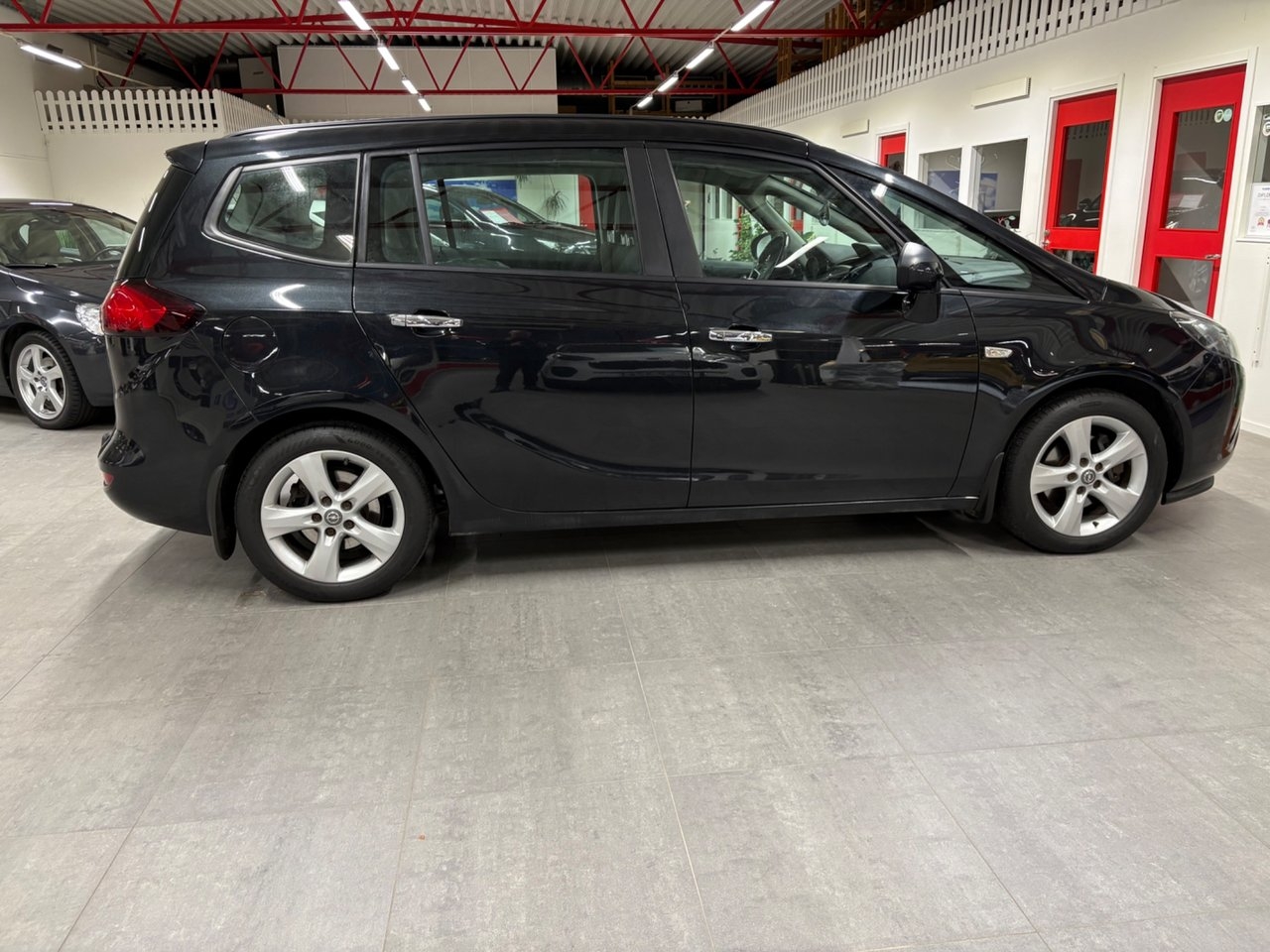 Opel Zafira Tourer 2015, photo 5/10