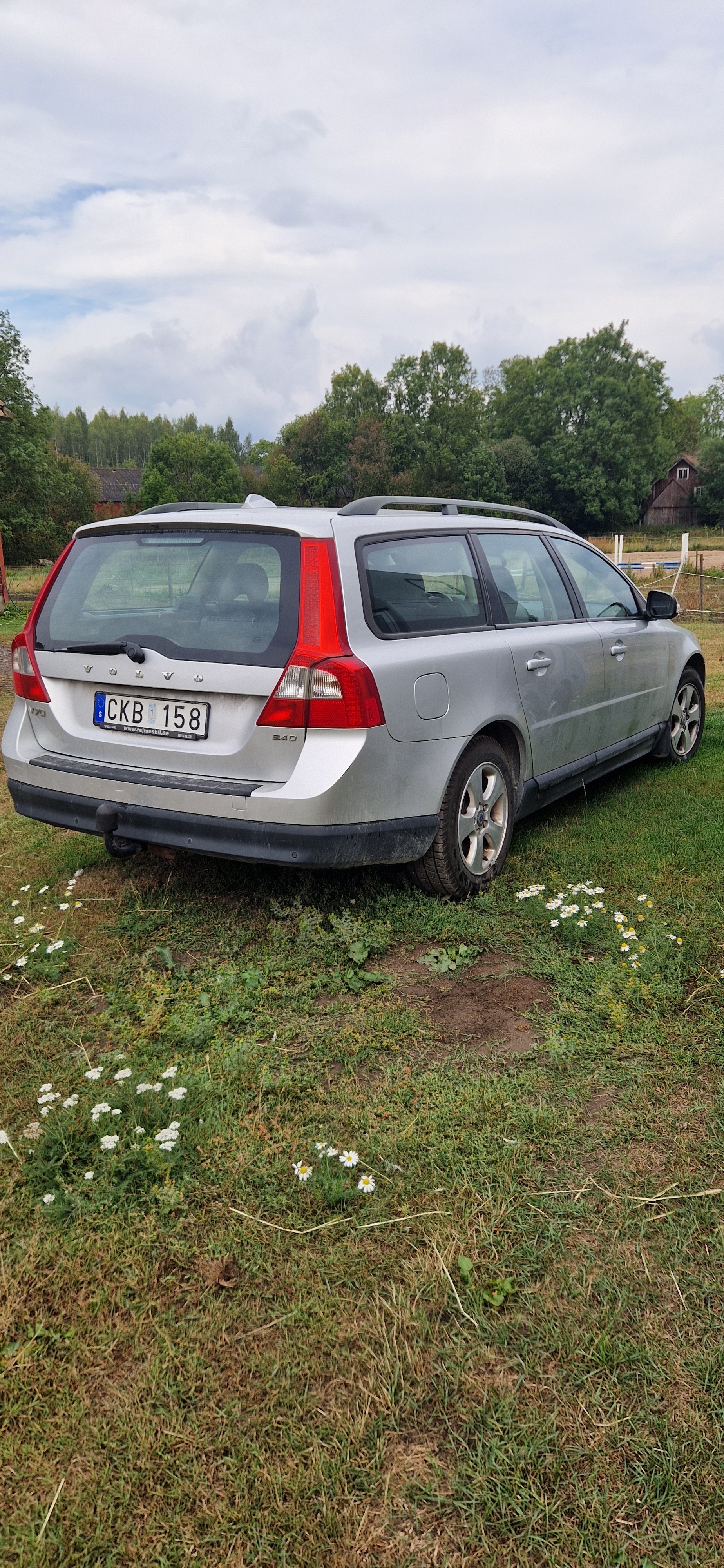 Volvo V70 2.4D Geartronic 2008, bild 2/4