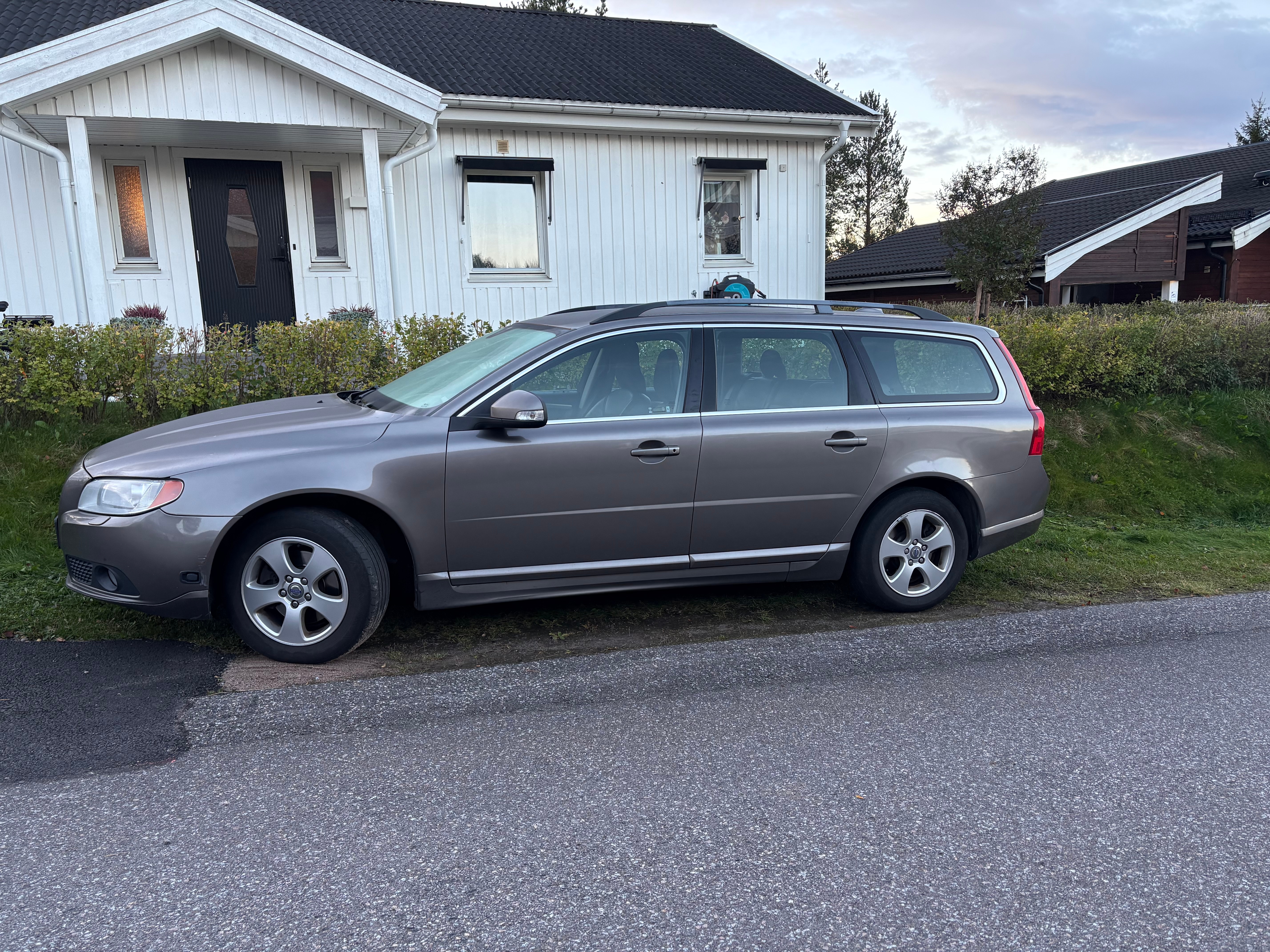 Volvo V70 2.0F Manuell 2010, photo 3/3