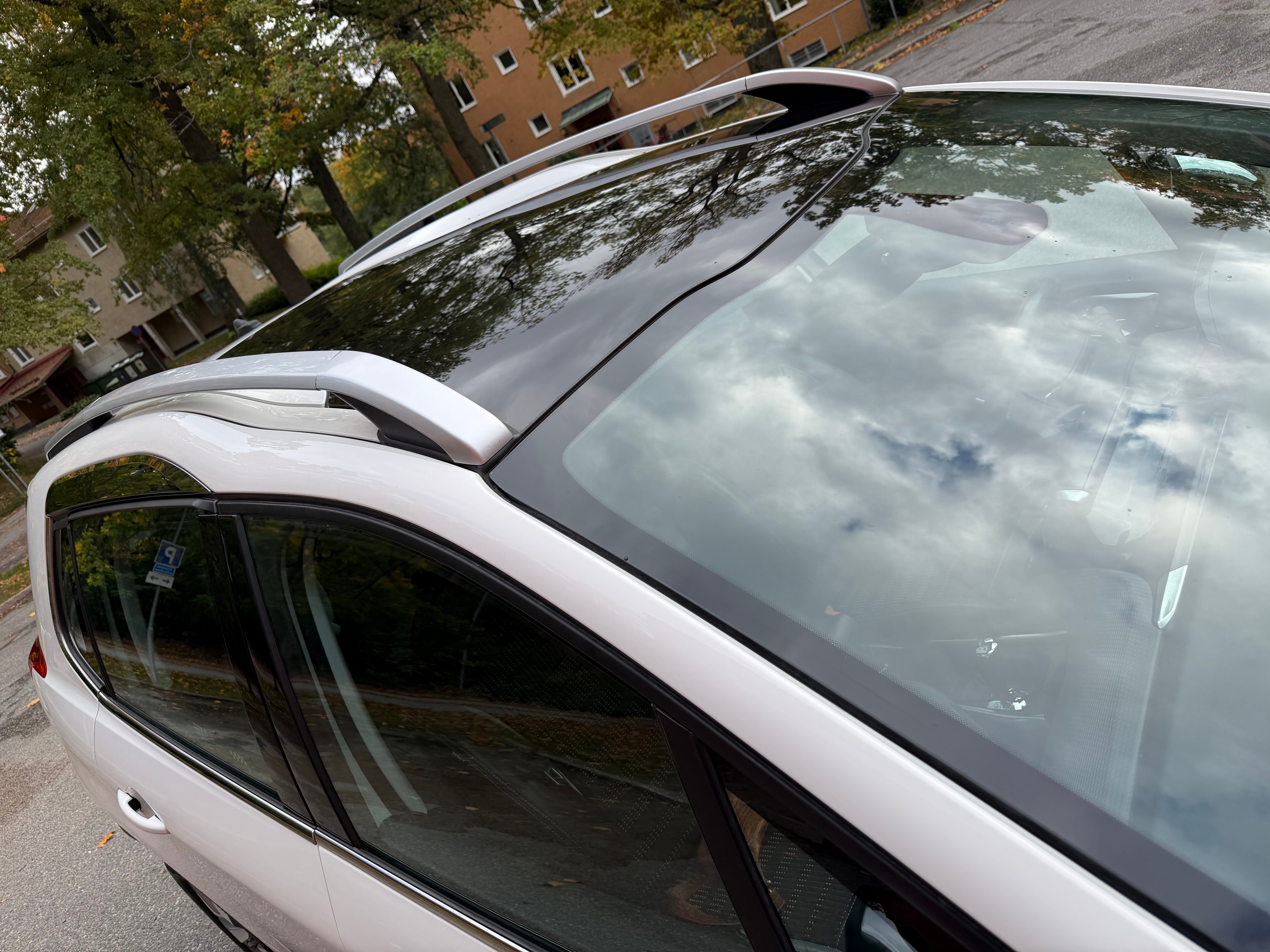 Peugeot 2008 1.6 e-HDi EGS 2014, kuva 5/10