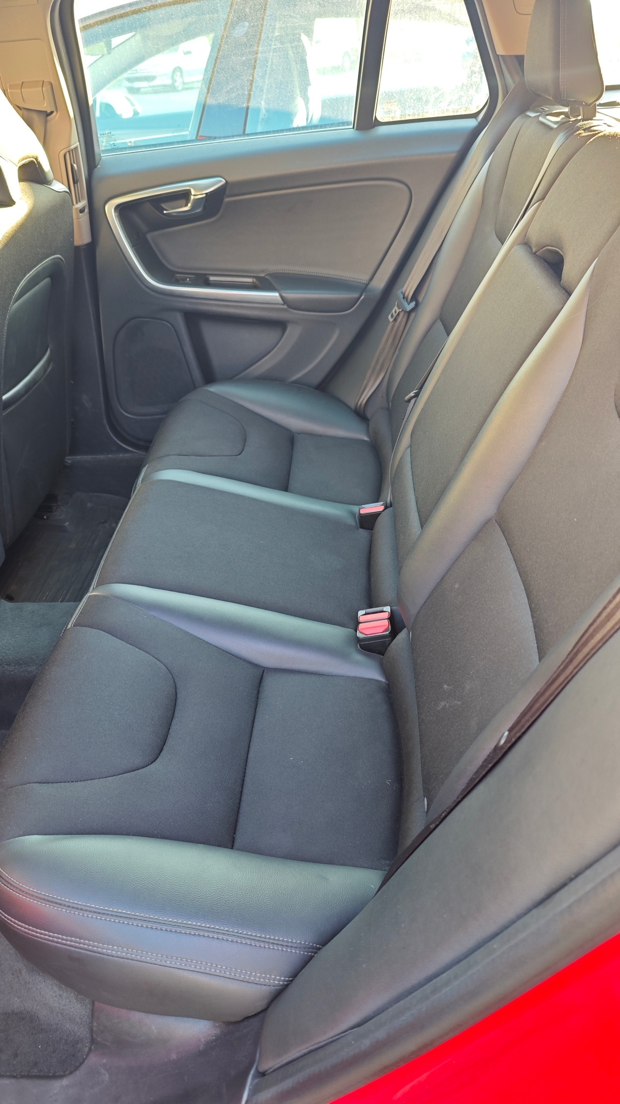 Volvo V60 2015, kuva 3/6