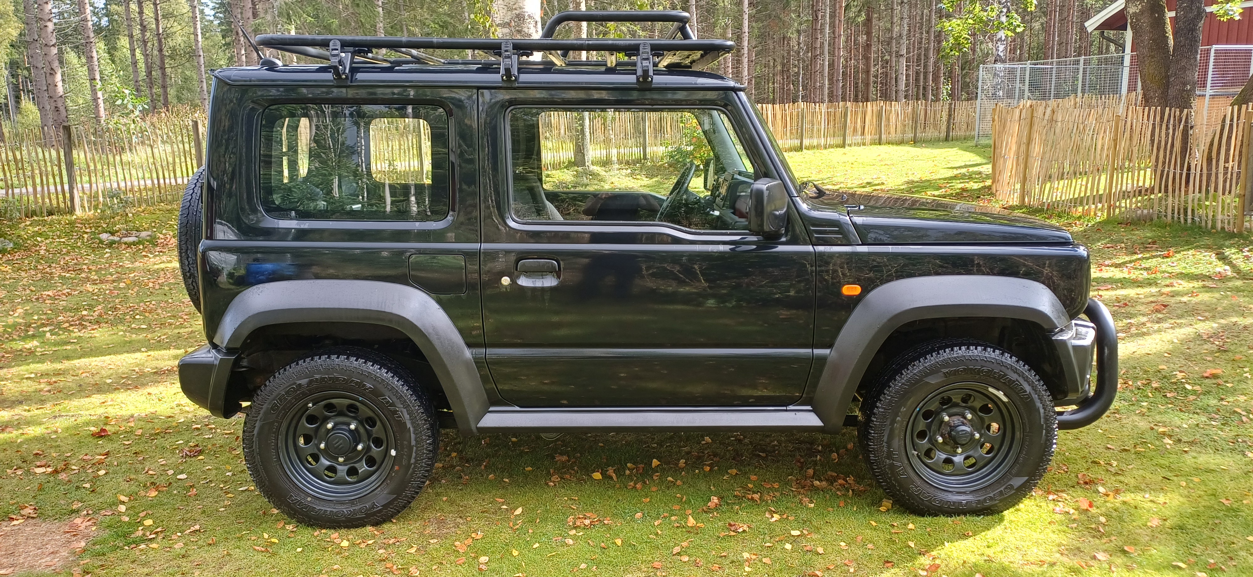 Suzuki Jimny 2023, bild 2/8