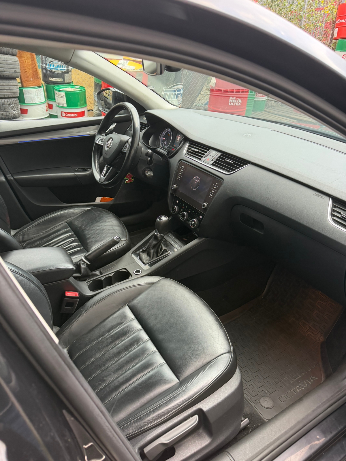 Skoda Octavia 2019, bild 6/7