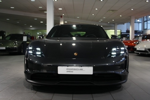 Porsche Taycan 2023, photo 4/8
