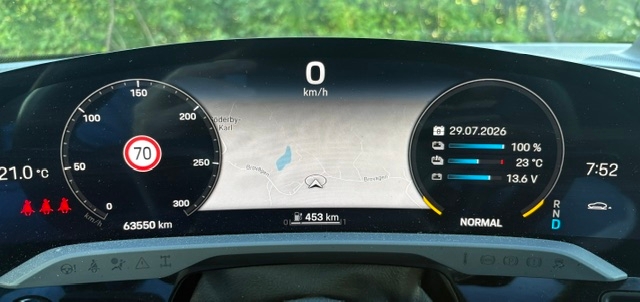 Porsche Taycan 2023, photo 8/8