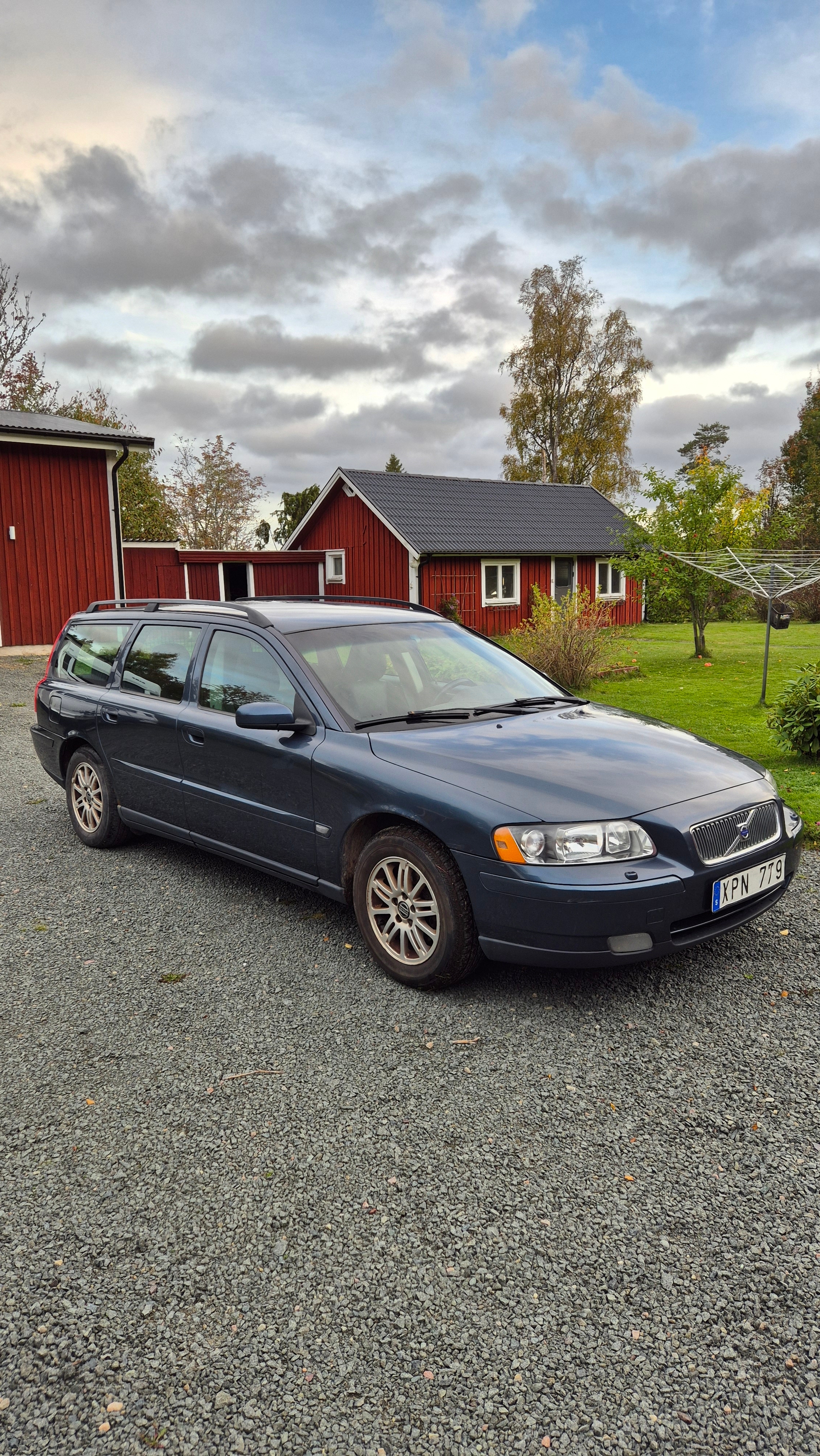 Volvo V70 2.4 Manuell 2006, bild 2/10