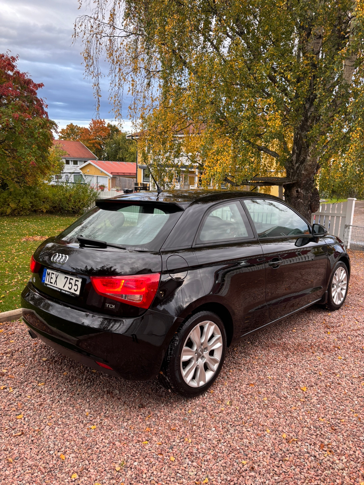Audi A1 1.6 TDI Manuell 2012, bild 3/9