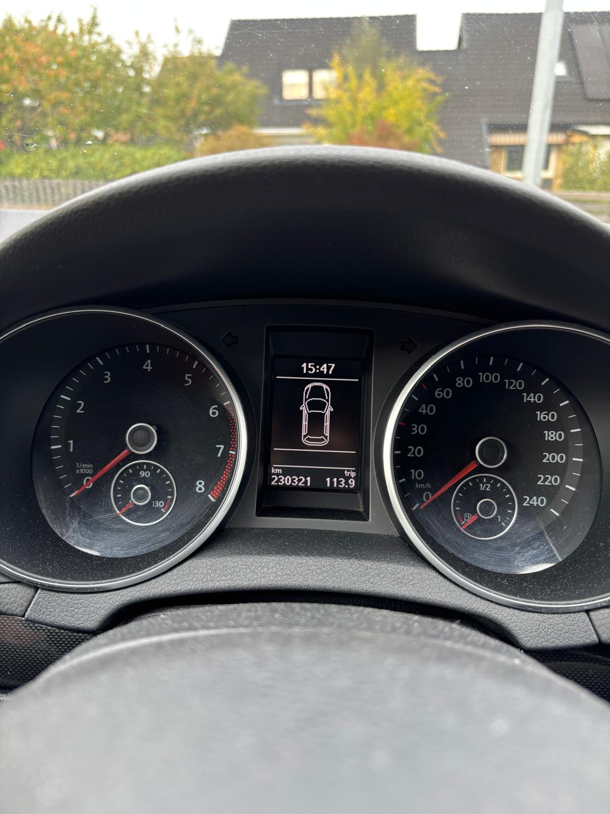Volkswagen Golf 2011, kuva 2/5