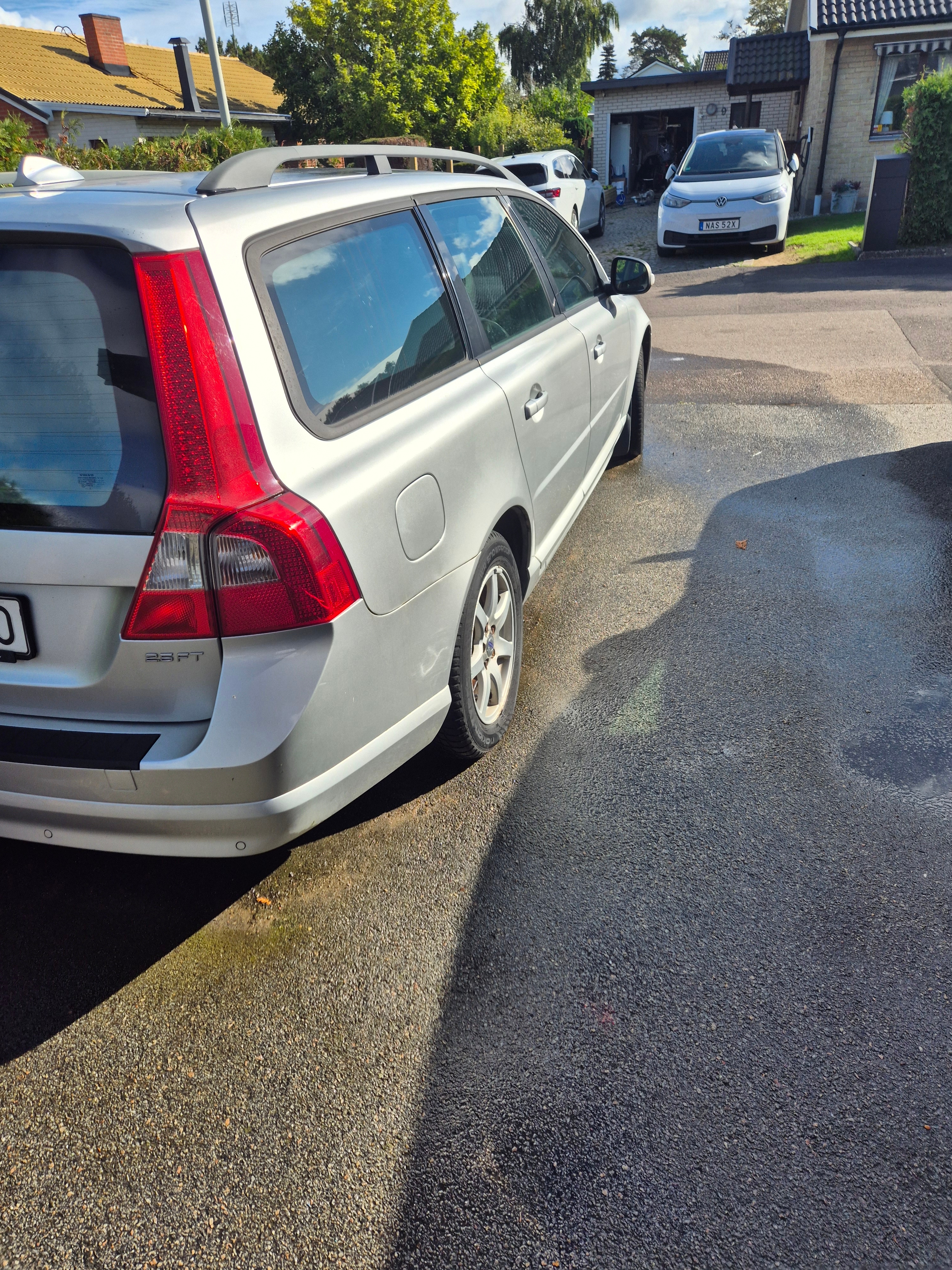 Volvo V70 2.5FT Manuell 2009, bild 3/6