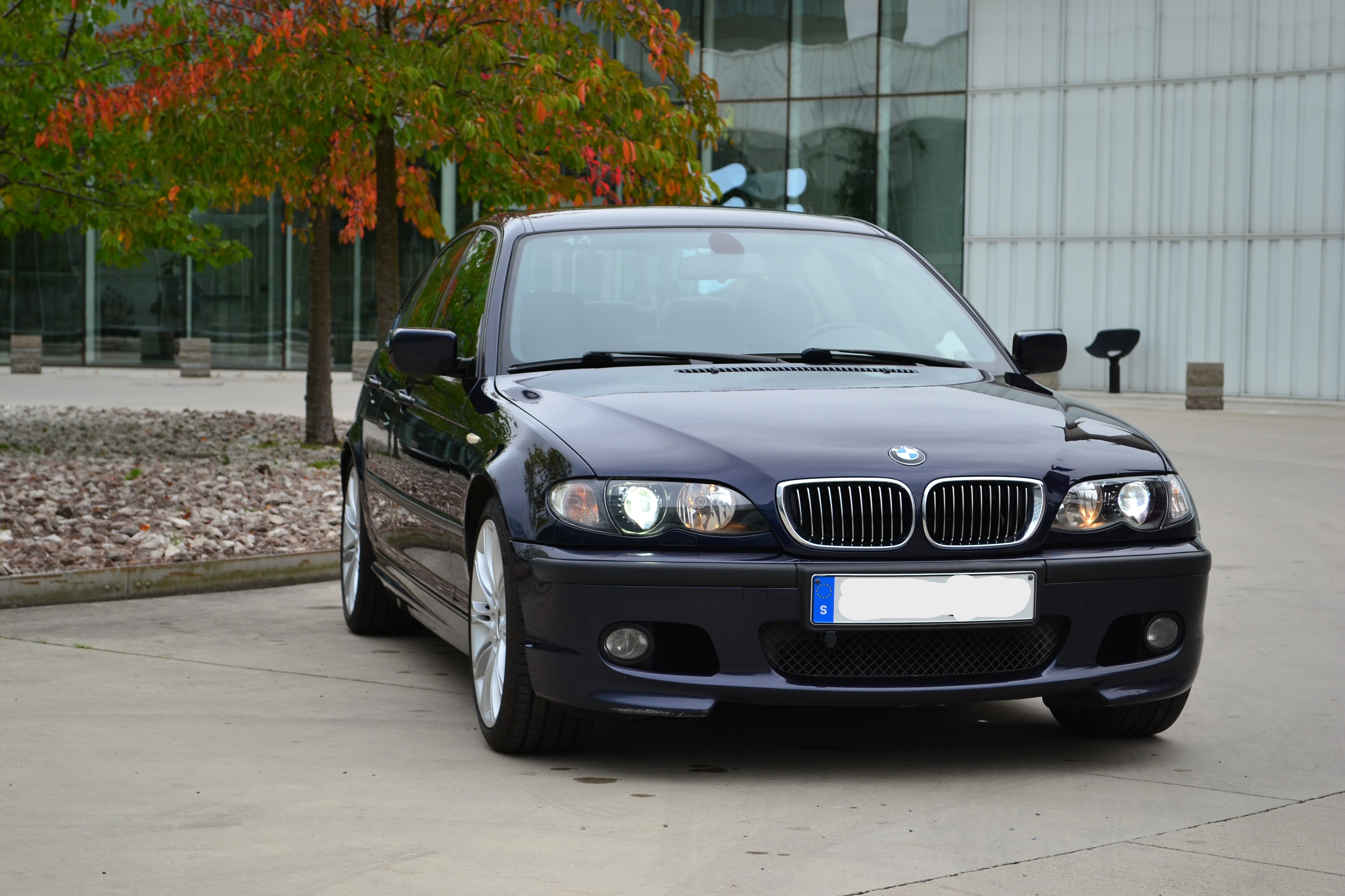 BMW 325i