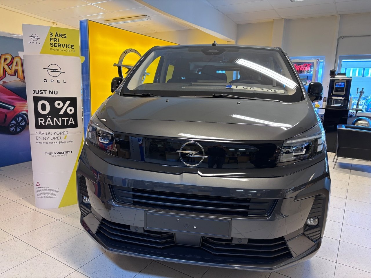 Opel Zafira 2026, photo 2/10