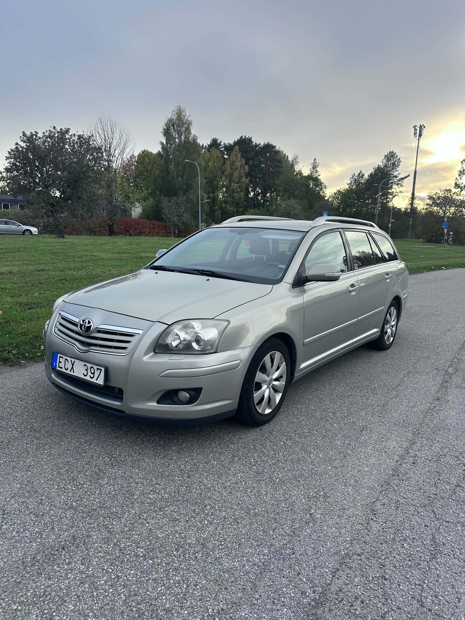 Toyota Avensis 2007, photo 2/10