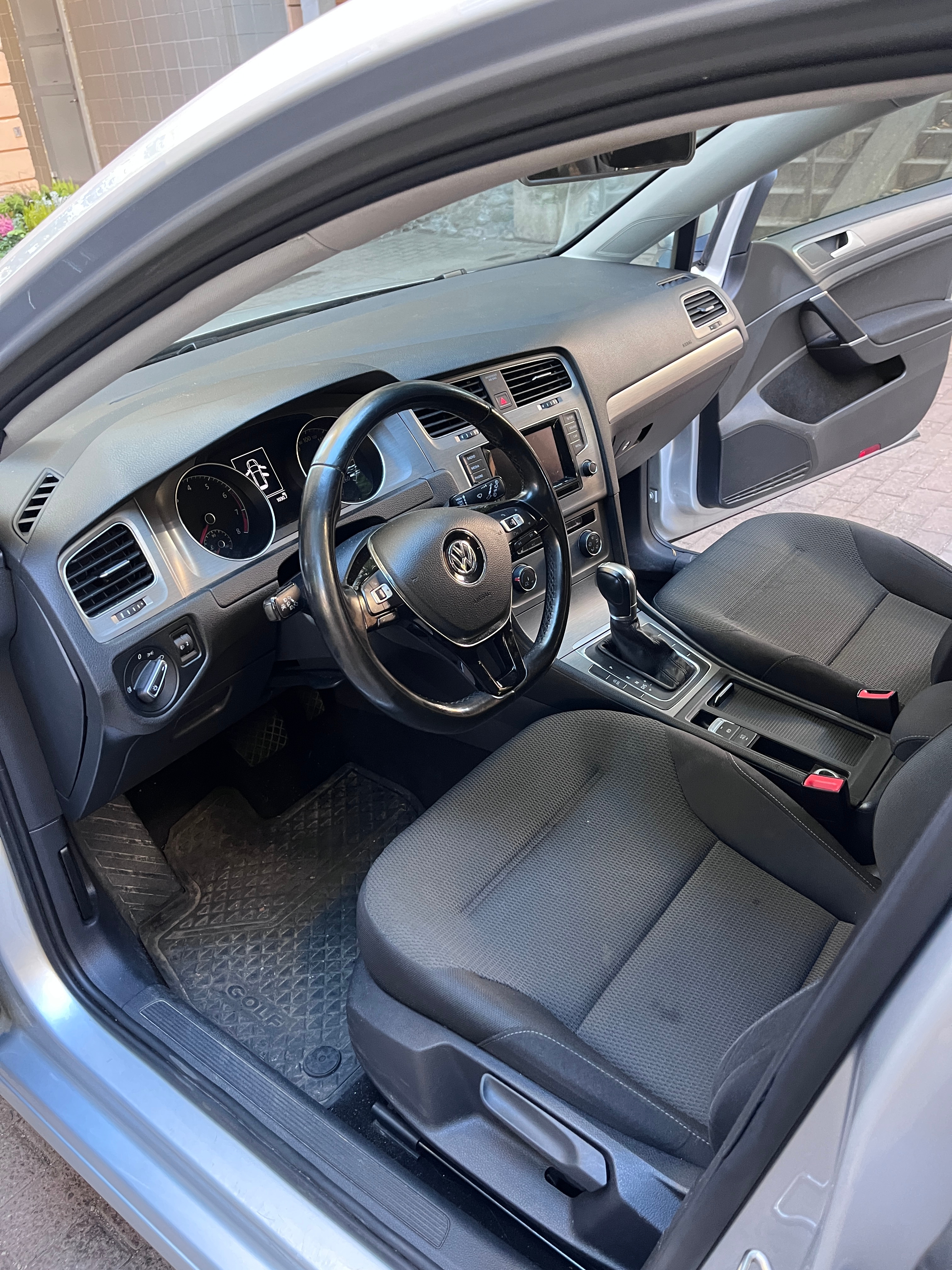 Volkswagen Golf 1.2 TSI 2015, bild 5/8