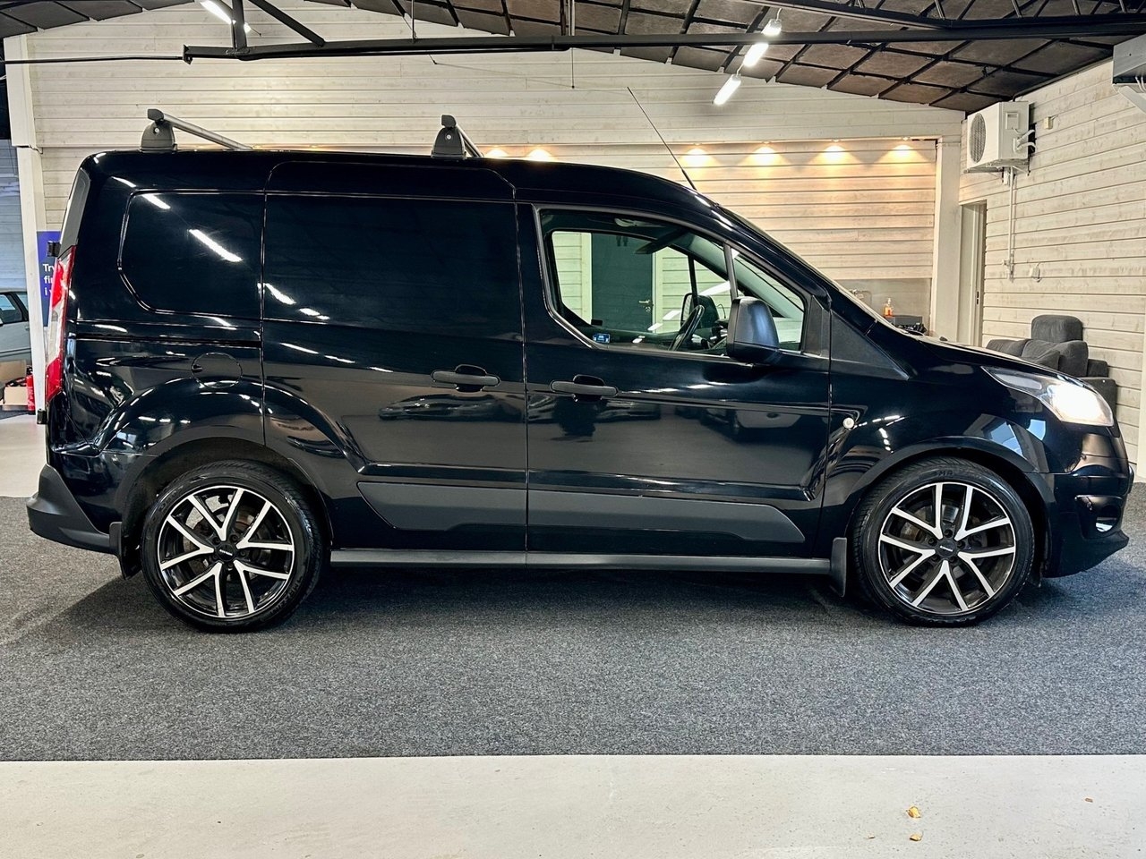 Ford Transit Connect 2016, bild 2/10