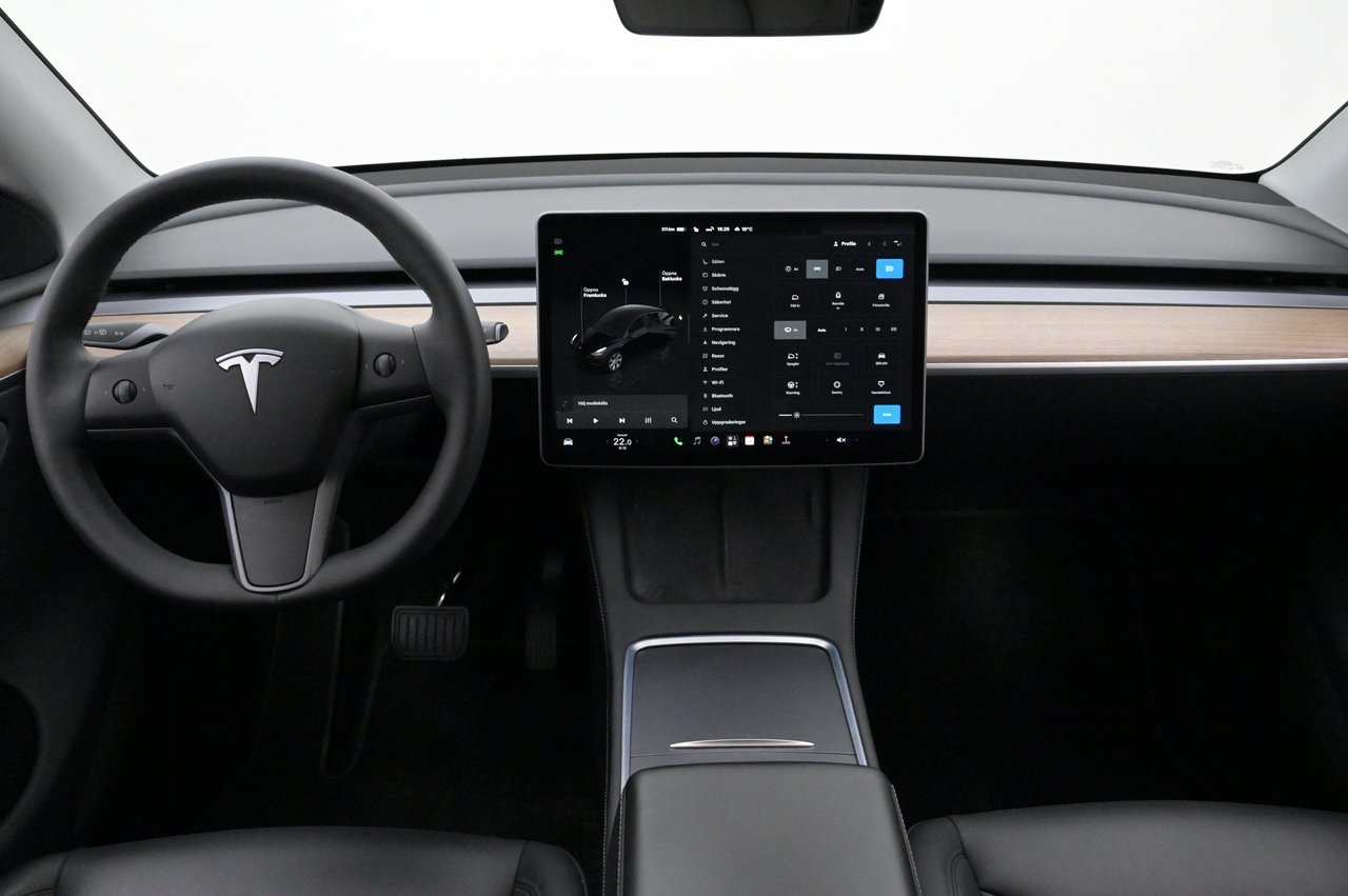 Tesla Model Y 2023, bild 7/10