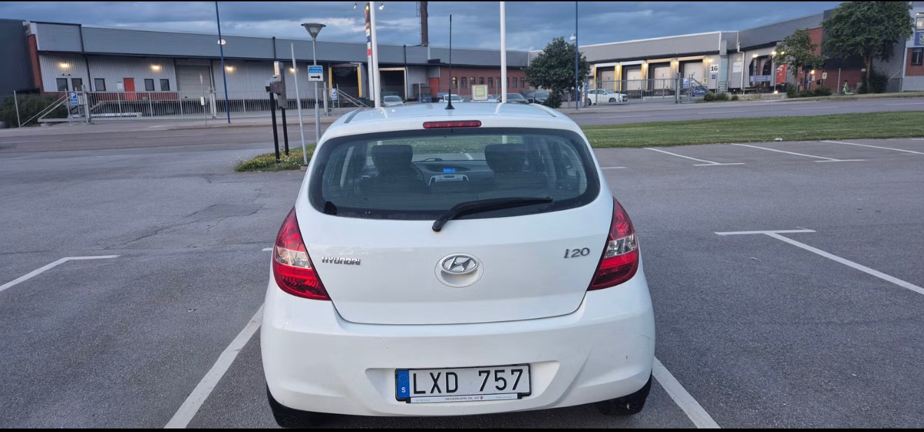 Hyundai i20 5-dörrar 1.4 Automatisk 2011, kuva 4/5