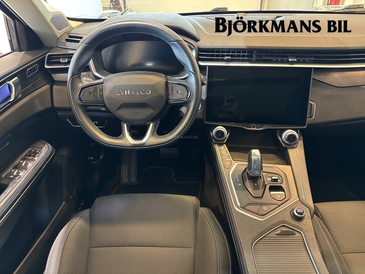 Lynk & Co 01 PHEV DCT Euro 6 2022, kuva 7/10