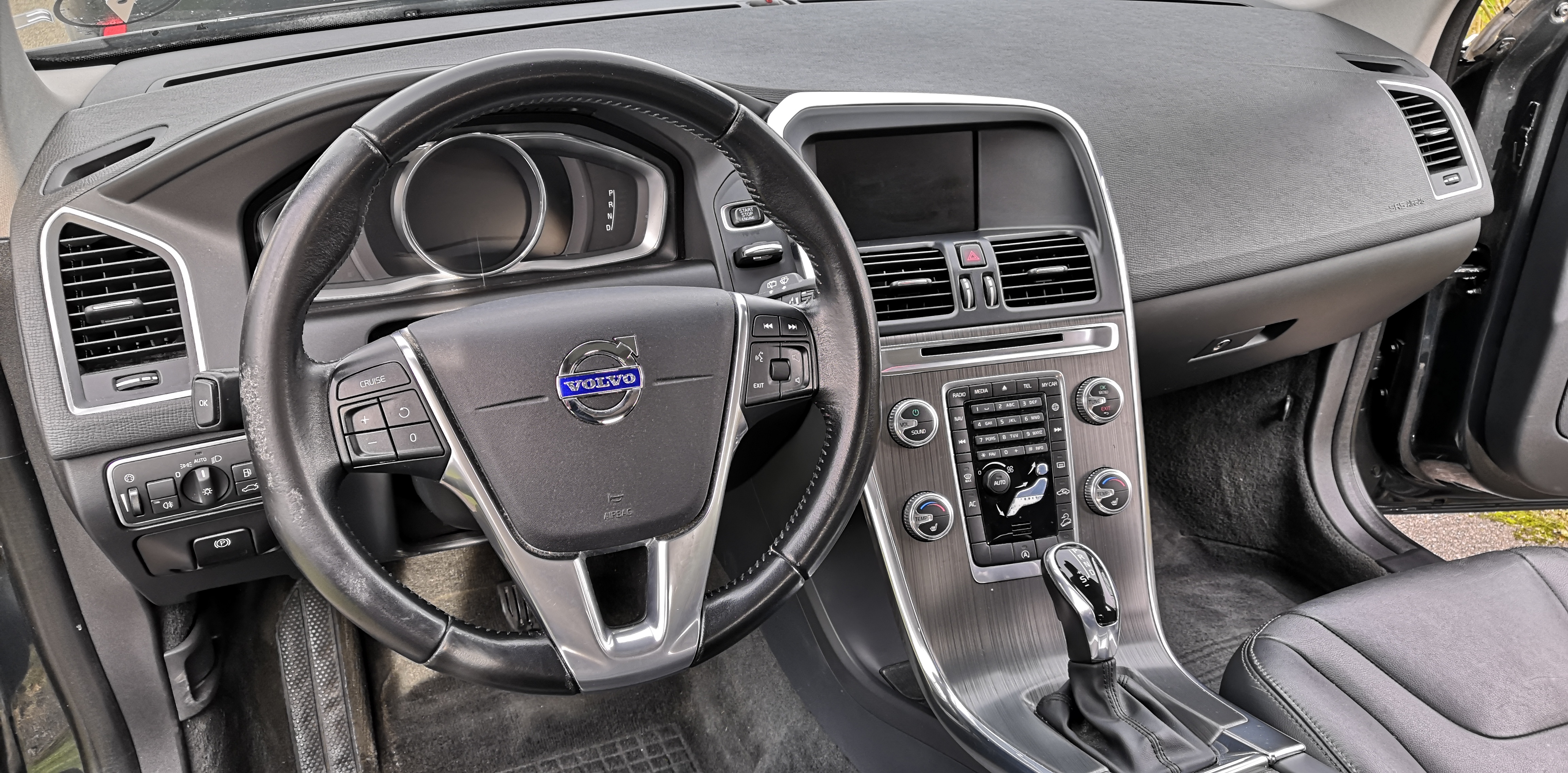 Volvo XC60 D4 AWD Geartronic 2016, bild 5/10