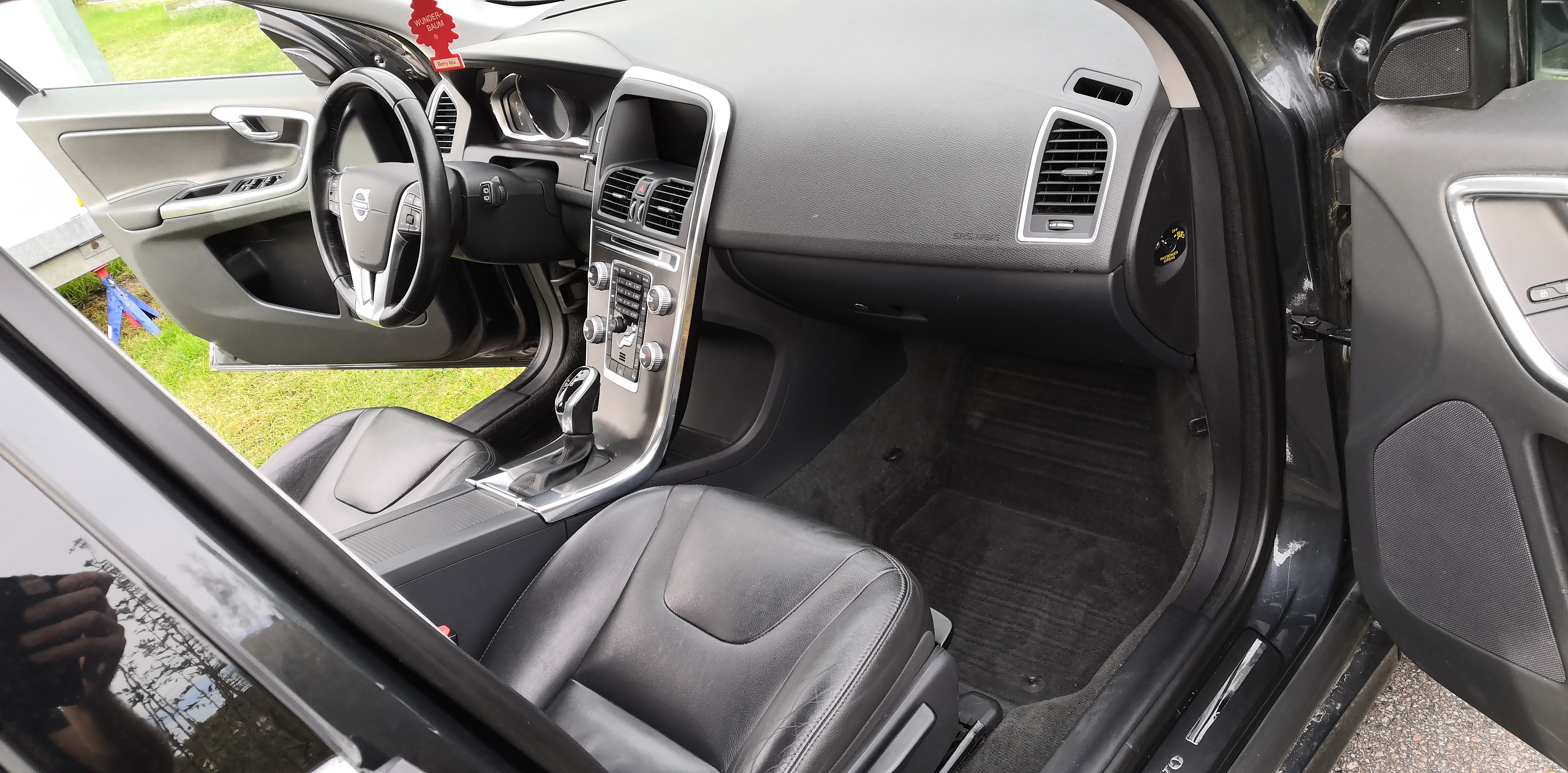 Volvo XC60 D4 AWD Geartronic 2016, bild 6/10