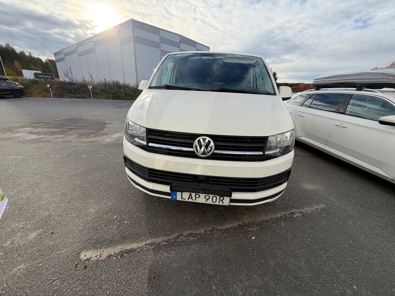 Volkswagen Transporter 2019, bild 2/4
