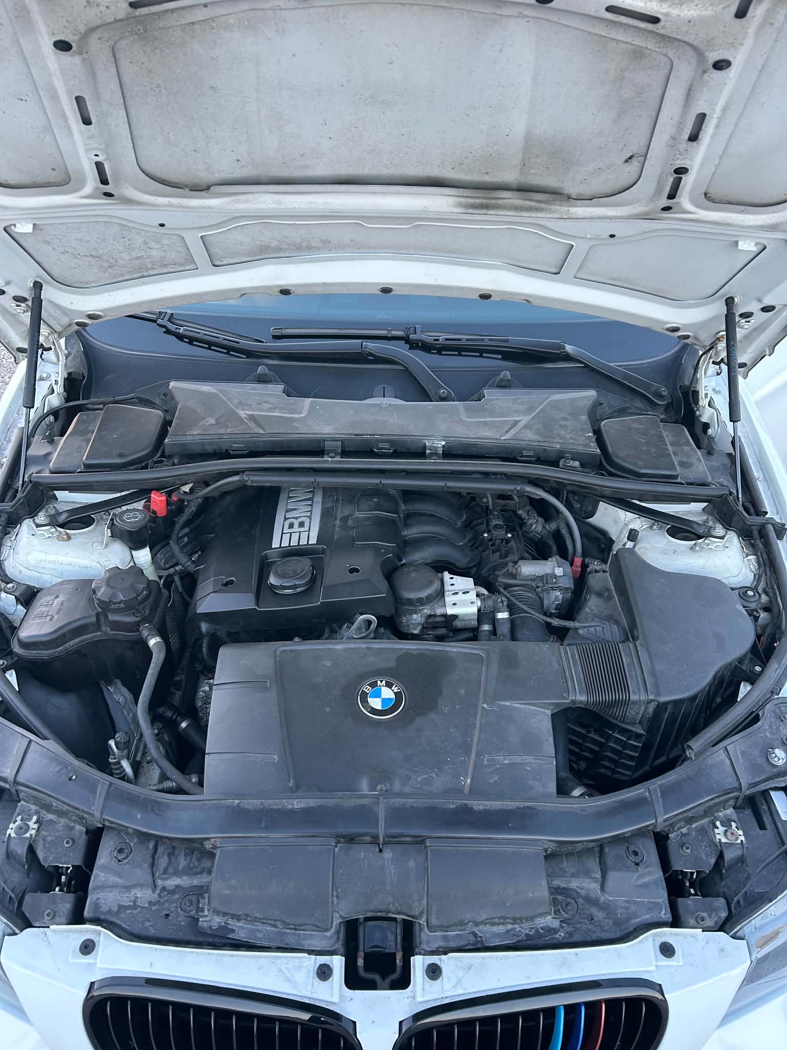 BMW 318 i Sedan Manuell 2009, bild 7/9