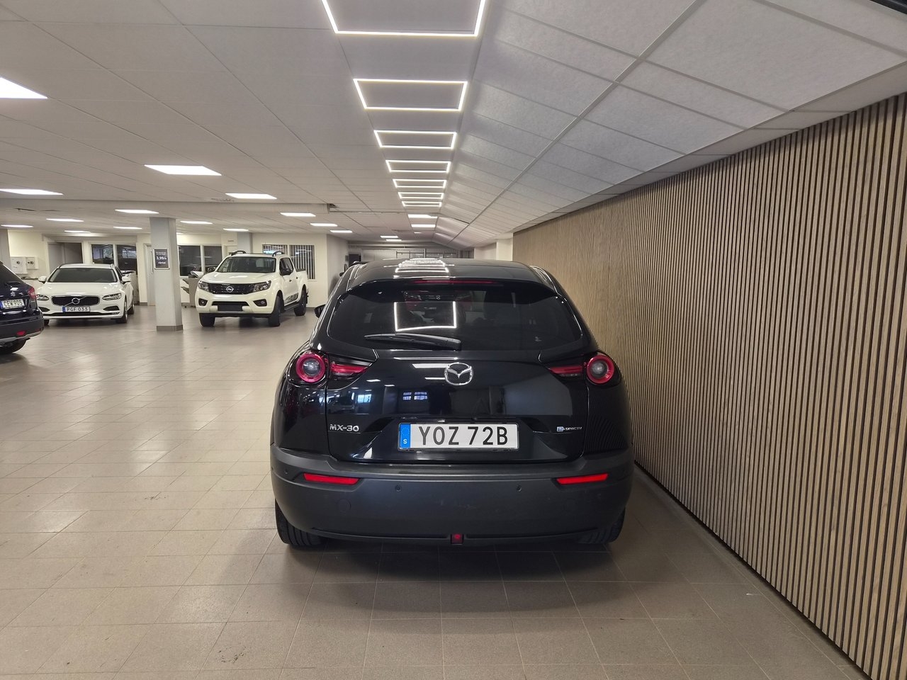 Mazda MX-30 e-Skyactiv EV 2020, photo 5/10