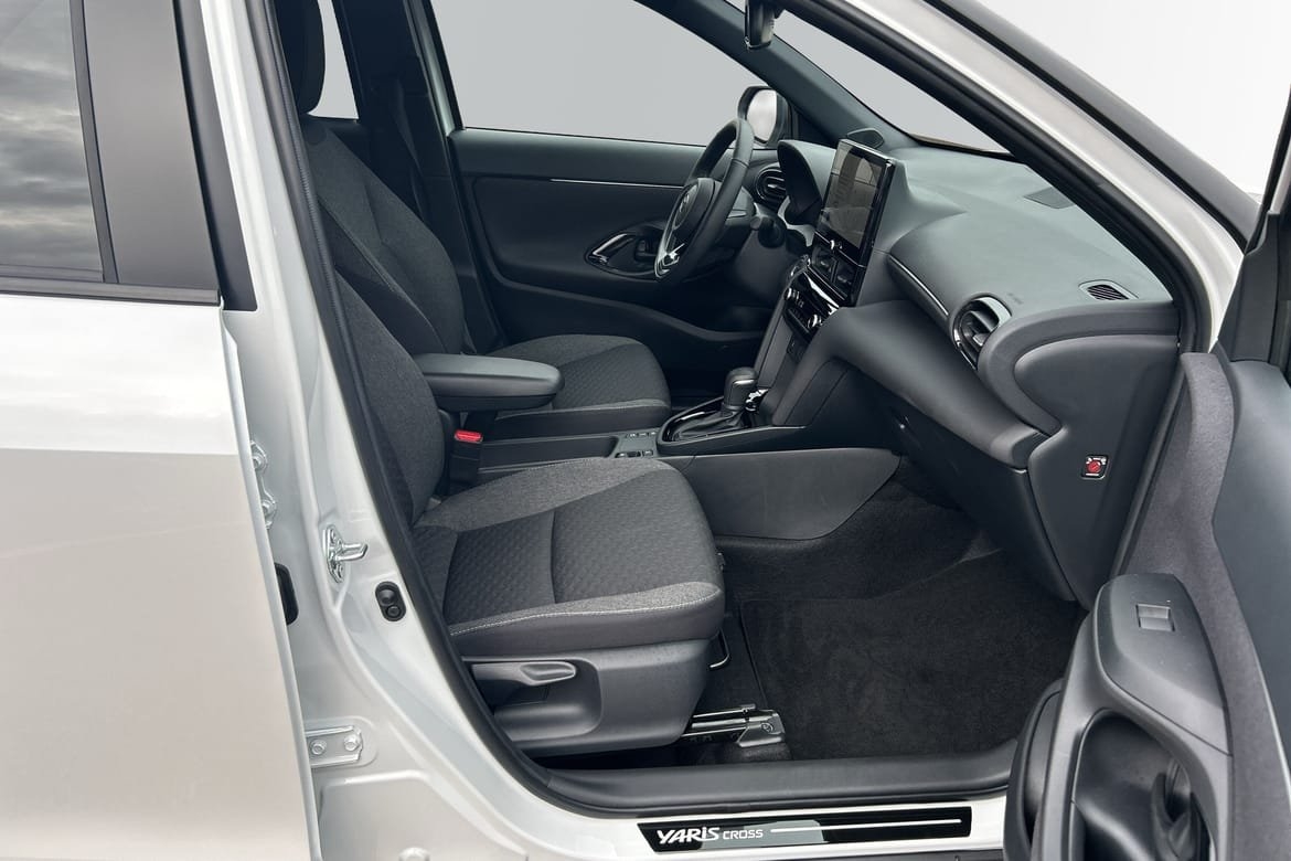 Toyota Yaris Cross 1.5 Hybrid 116 2025, bild 6/10