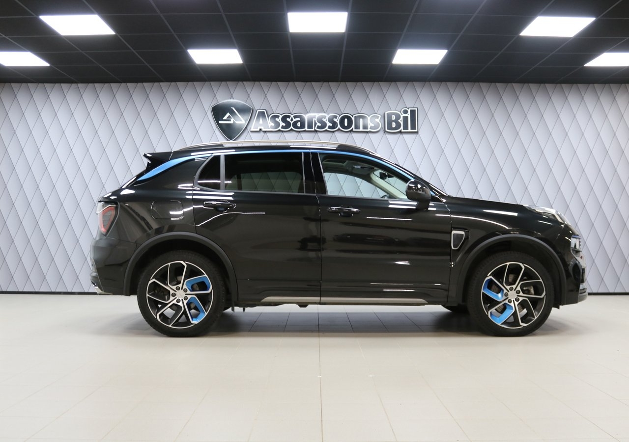 Lynk & Co 01 PHEV 2023, photo 4/10