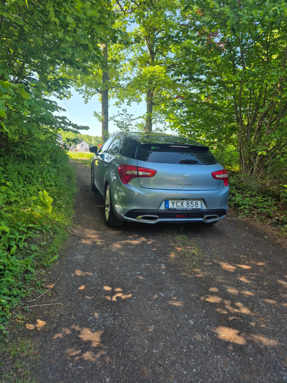 Citroen DS5 1.6 e-HDi Airdream EGS 2012, bild 6/10
