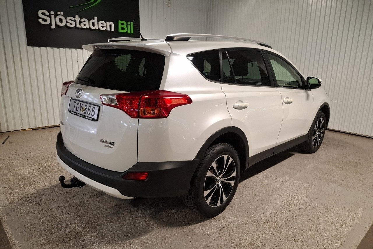 Toyota RAV4 2.2 D-4D AWD Ed Fe 2015, kuva 7/10