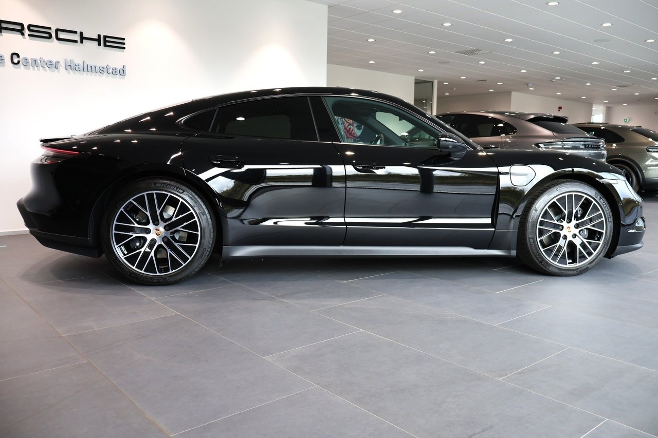 Porsche Taycan 4 435hk 2026, photo 6/10