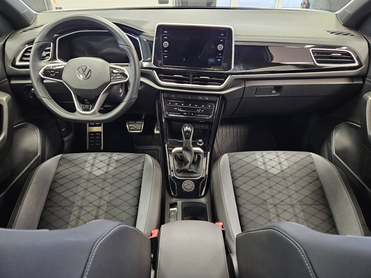 Volkswagen T-Roc 2.0 TDI SCR R-Line 2023, bild 7/10