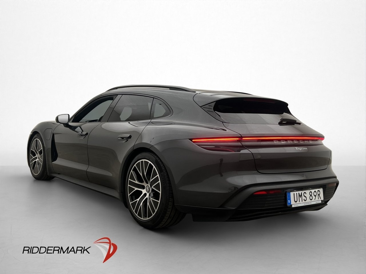 Porsche Taycan 2023, photo 6/10