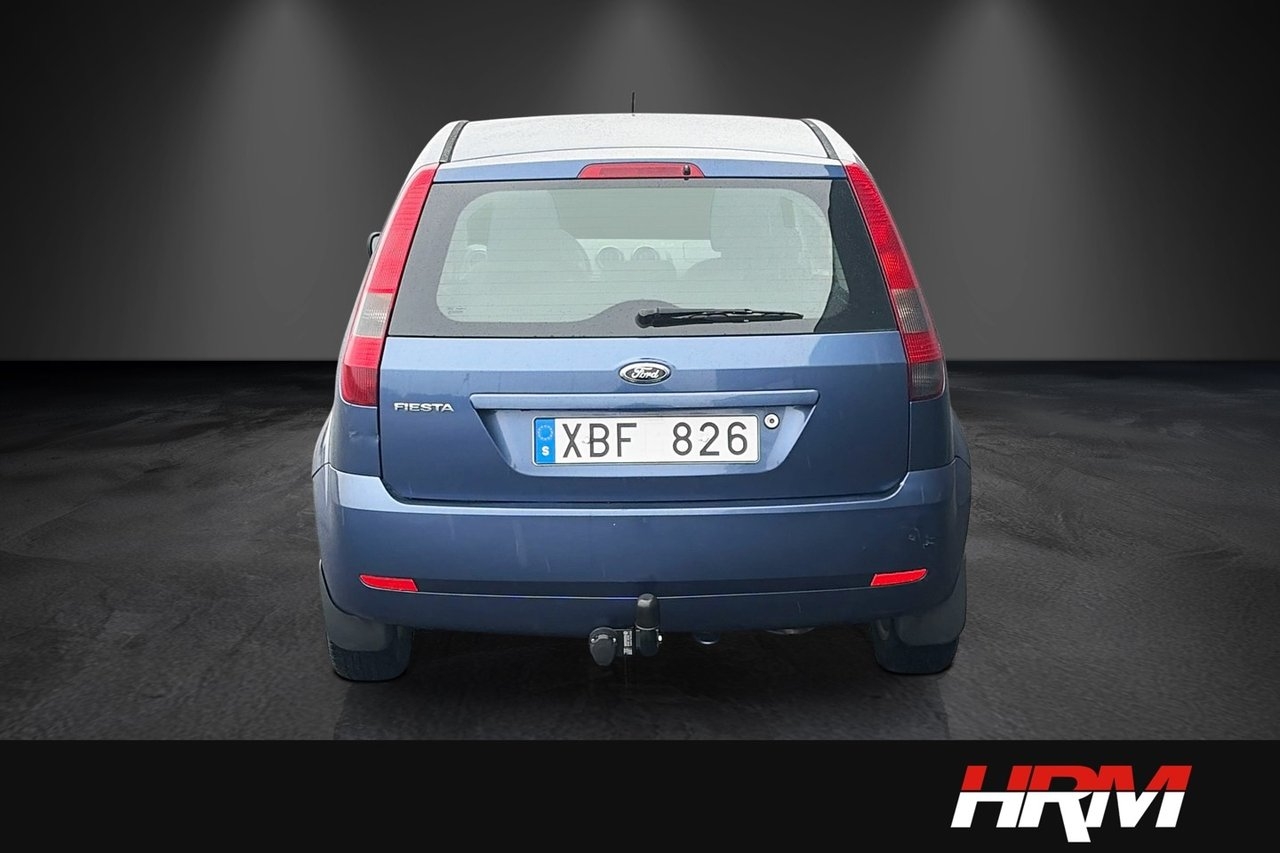 Ford Fiesta 1.4 låga mil 5-dörr drag 2005, bild 4/10
